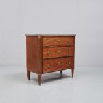 1323 1033 CHEST OF DRAWERS